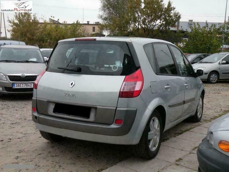 Używany Renault Scénic II 135 KM (99 kW) 2004 Srebrny (metalik) Minivan