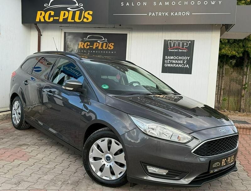 Szary Używany 2015 Ford Focus Kombi | 23 900 zł (Dobra cena) - Obraz 1/4
