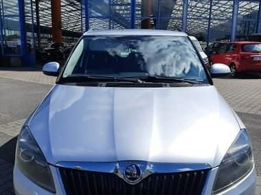 Srebrny Używany 2014 Skoda Fabia Kombi | 25 550 zł (Uczciwa cena) - Obraz 1/4