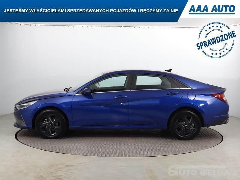 Używany Hyundai Elantra 2023 Błękitny Sedan/Limuzyna