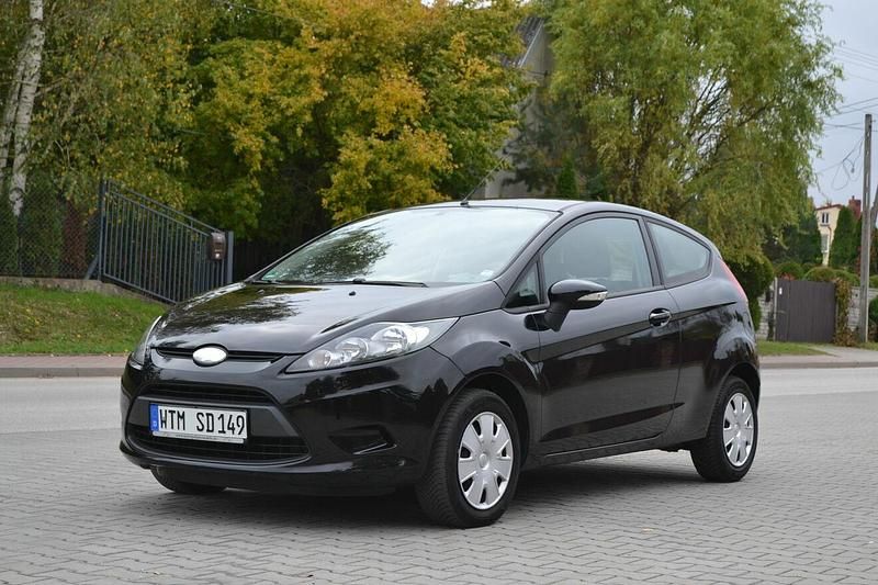 Używany Ford Fiesta 2009 Czarny Hatchback