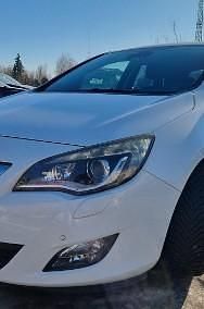 Używany Opel Astra 180 KM (132 kW) 2010 Biały Hatchback