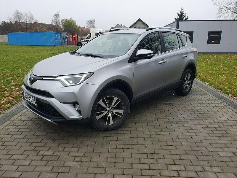Srebrny Używany 2018 Toyota RAV4 SUV | 82 000 zł (Uczciwa cena) - Obraz 1/4