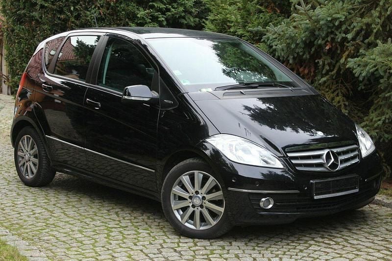 Używany Mercedes A170 116 KM (85 kW) 2010 Czarny Hatchback