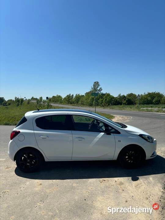 Używany Opel Corsa 2015 Biały Sedan/Limuzyna