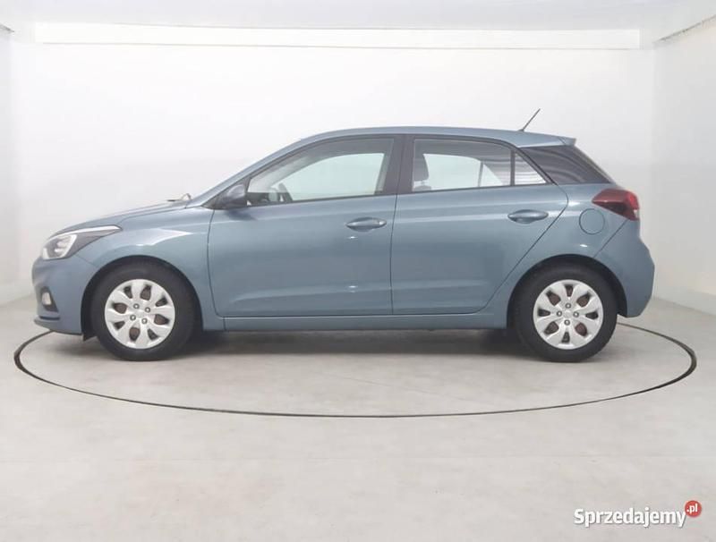 Używany Hyundai i20 84 KM (61 kW) 2019 Szary Hatchback