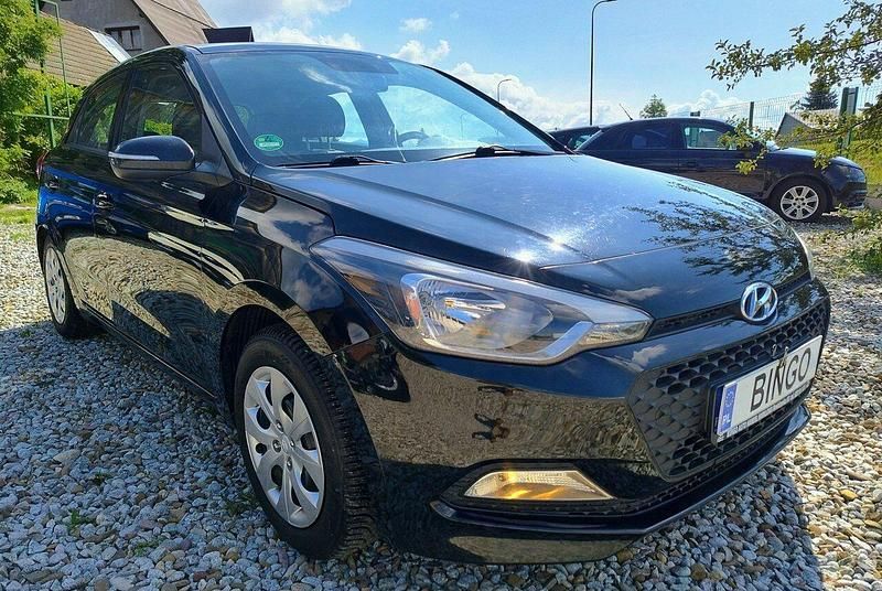 Czarny Używany 2017 Hyundai i20 Hatchback | 34 500 zł (Uczciwa cena) - Obraz 1/4