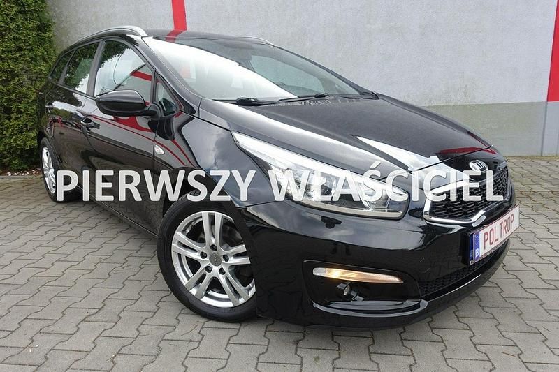 Czarny Używany 2017 Kia Ceed Sedan/Limuzyna | 29 900 zł (Super Cena) - Obraz 1/4