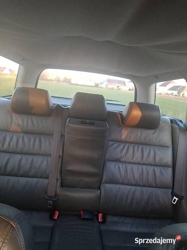 Używany Audi A6 2003 Czarny Kombi