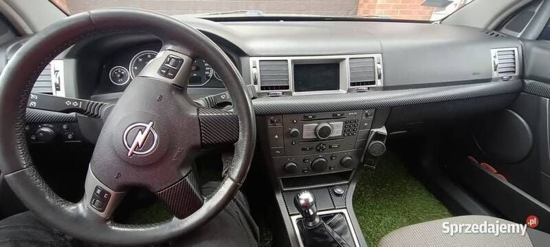 Używany Opel Vectra 120 KM (88 kW) 2004 Srebrny Sedan/Limuzyna