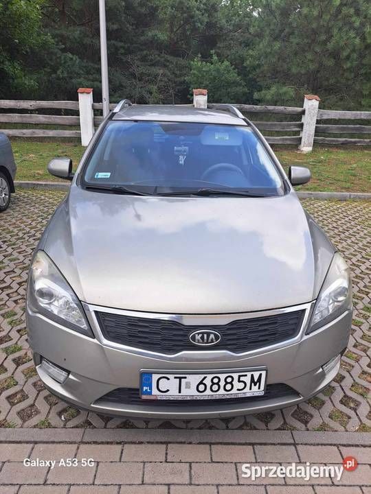 Beżowy Używany 2011 Kia Ceed Sedan/Limuzyna | 13 500 zł (Dobra cena) - Obraz 1/4