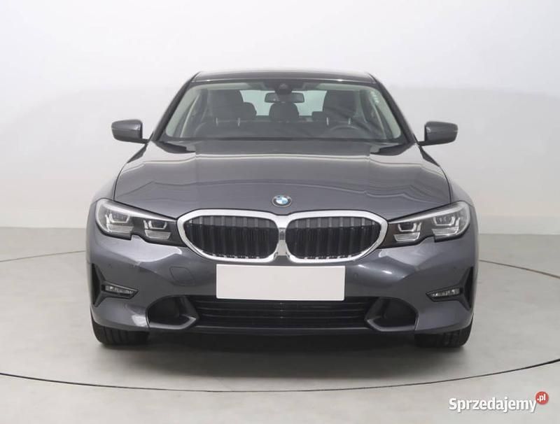 Szary Używany 2021 BMW 318 Sedan/Limuzyna | 101 499 zł - Obraz 1/4
