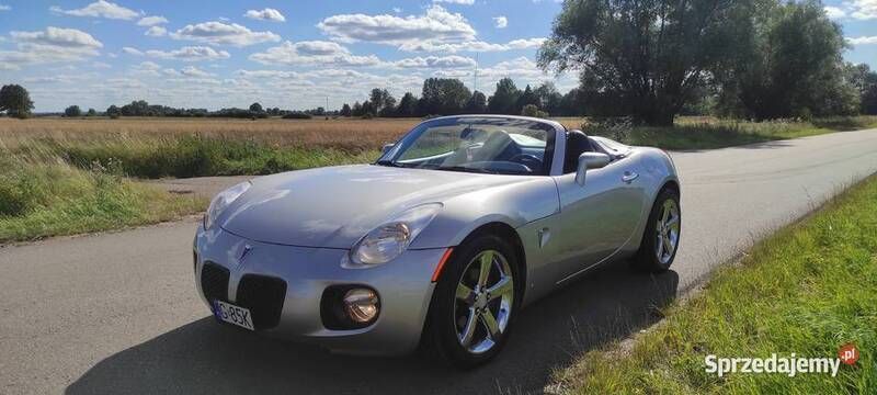 Srebrny Używany 2007 Pontiac Solstice Kabriolet | 47 500 zł - Obraz 1/4