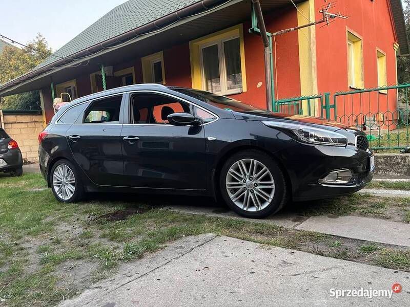 Czarny Używany 2015 Kia Ceed 2 Kombi | 37 400 zł (Drogi) - Obraz 1/4