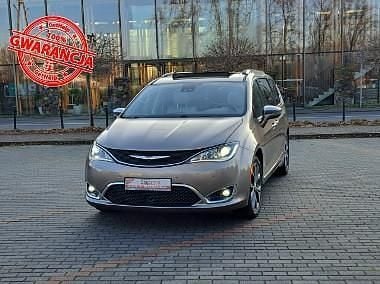 Żółtozłoty Używany 2017 Chrysler Pacifica Limited Minivan | 94 900 zł (Dość drogi) - Obraz 1/4