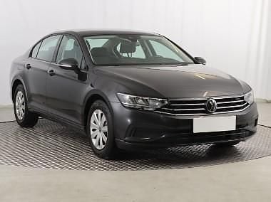 Szary Używany 2021 VW Passat Sedan/Limuzyna | 68 999 zł (Dobra cena) - Obraz 1/4