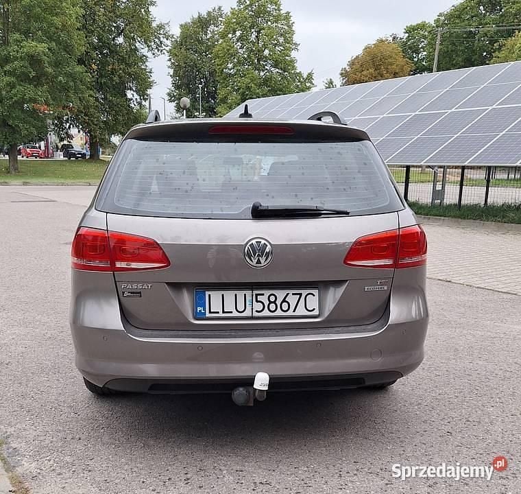 Używany VW Passat 122 KM (89 kW) 2011 Złoty Kombi