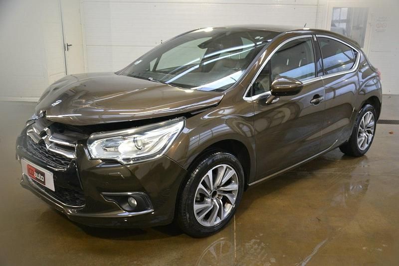 Używany Citroën DS4 112 KM (82 kW) 2012 Brązowy Hatchback