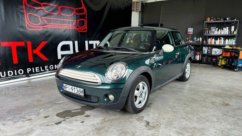 Zielony ciemny (metalik) Używany 2010 Mini ONE Hatchback | 14 800 zł (Drogi) - Obraz 1/3