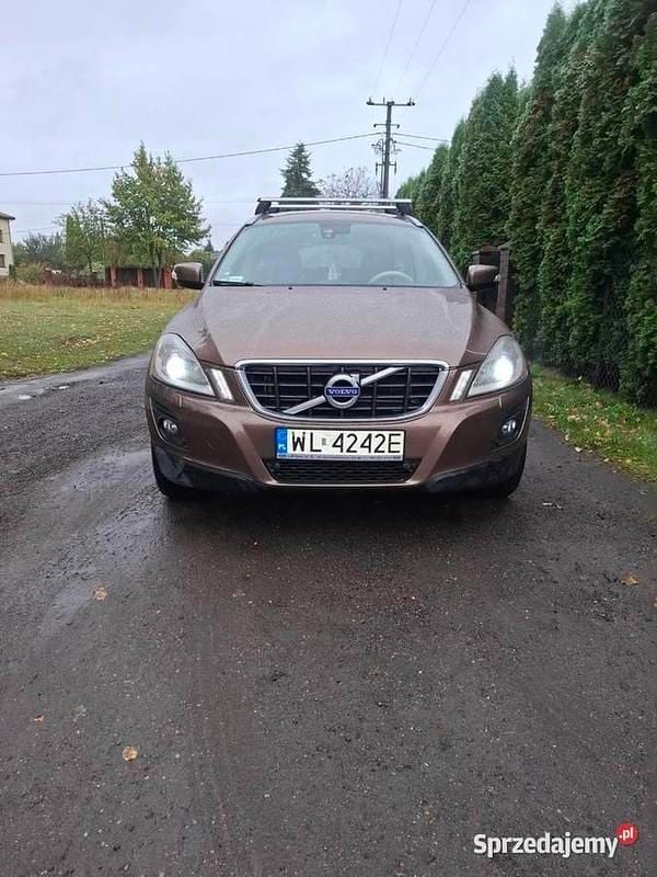 Brązowy Używany 2009 Volvo XC60 SUV | 32 500 zł (Uczciwa cena) - Obraz 1/4