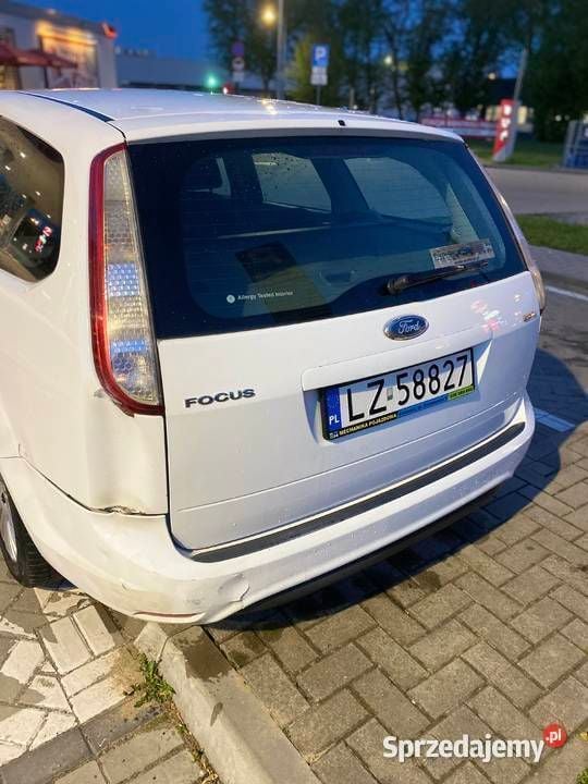 Używany Ford Focus 2010 Biały Kombi
