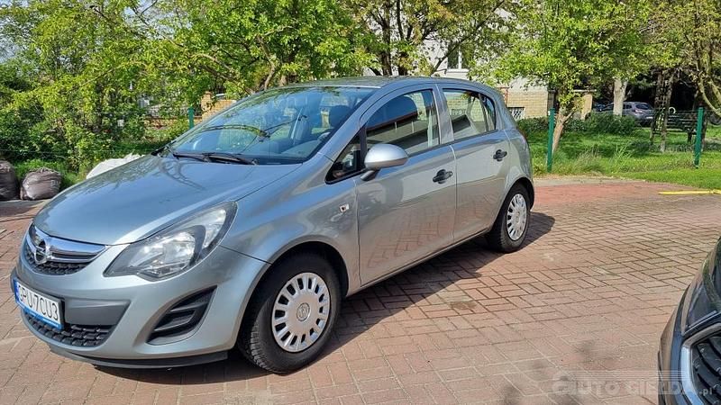 Srebrny Używany 2014 Opel Corsa Hatchback | 14 900 zł (Dobra cena) - Obraz 1/4