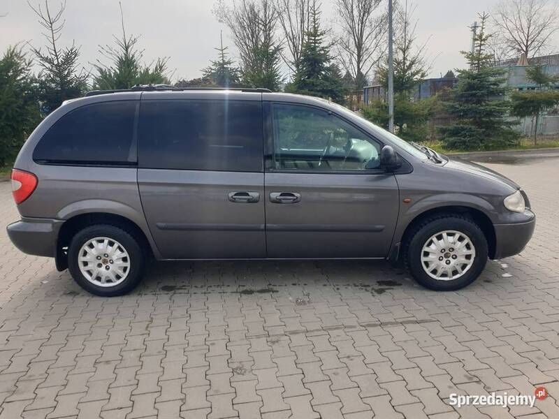 Używany 2004 Chrysler Voyager Minivan | 11 000 zł - Obraz 1/4
