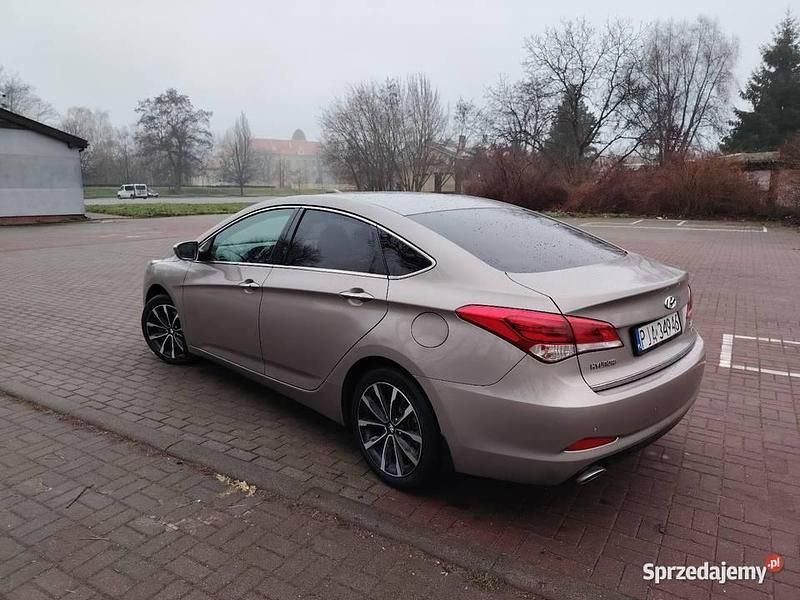 Używany Hyundai i40 2015 Złoty Sedan/Limuzyna