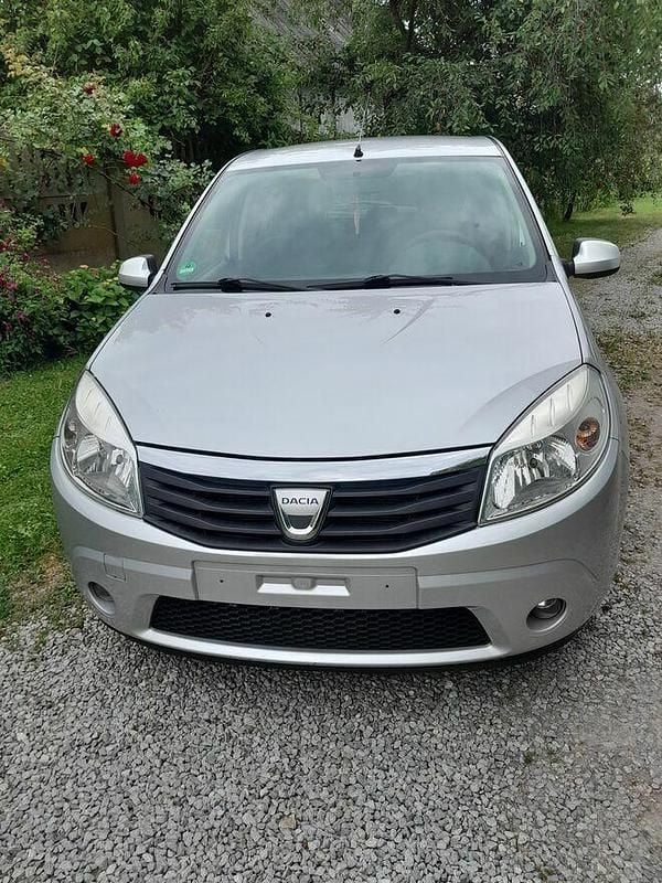 Srebrny Używany 2008 Dacia Sandero Hatchback | 8900 zł - Obraz 1/4