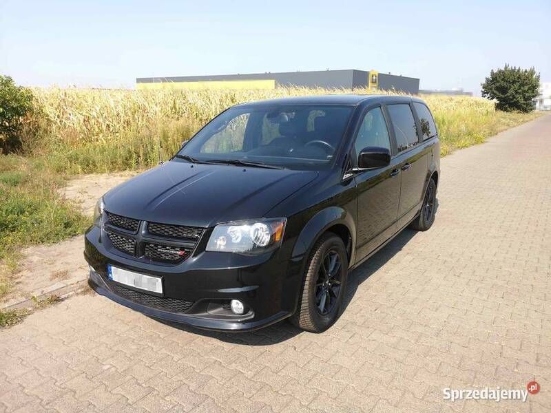 Czarny Używany 2019 Dodge Grand Caravan Minivan | 84 900 zł - Obraz 1/4