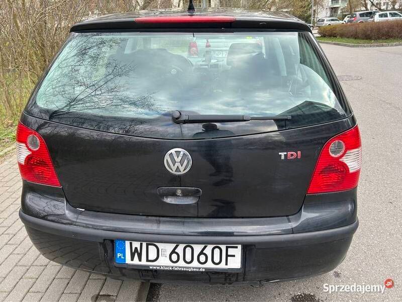 Czarny Używany 2002 VW Polo Sedan/Limuzyna | 3500 zł (Uczciwa cena) - Obraz 1/4