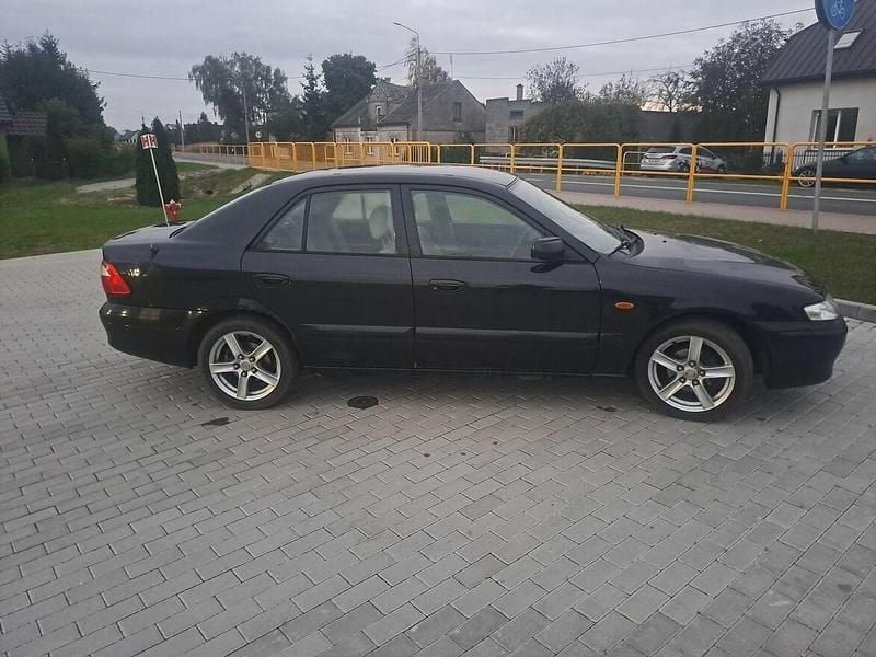 Używany Mazda 626 2000 Czarny Sedan/Limuzyna