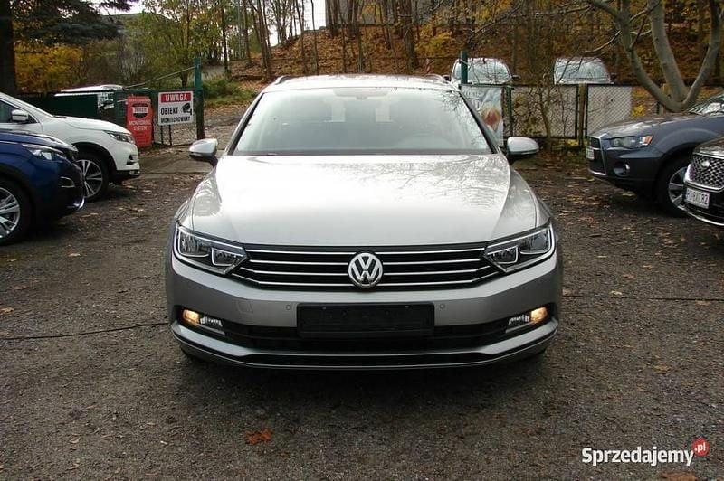 Używany VW Passat 125 KM (91 kW) 2015 Srebrny (metalik) Kombi