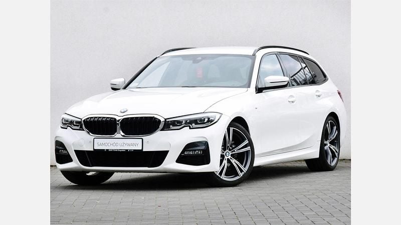 Mineral white metallic metalizowany Używany 2022 BMW 320 Shadowline Kombi | 122 900 zł (Super Cena) - Obraz 1/3