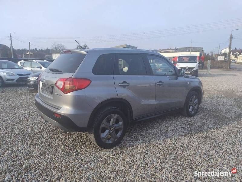 Szary Używany 2016 Suzuki Vitara SUV | 57 900 zł (Uczciwa cena) - Obraz 1/4