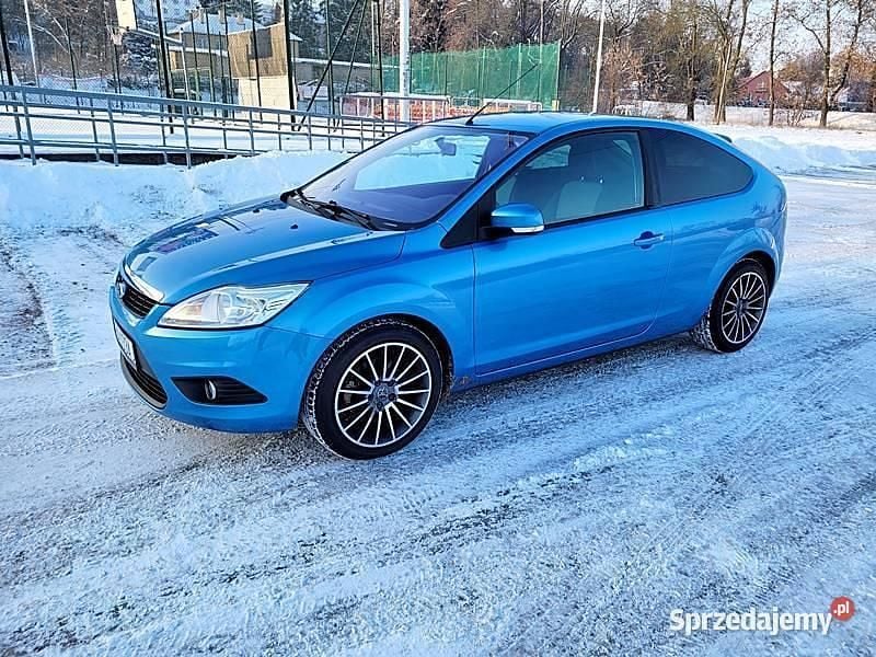 Niebieski Używany 2010 Ford Focus Hatchback | 13 900 zł (Uczciwa cena) - Obraz 1/4