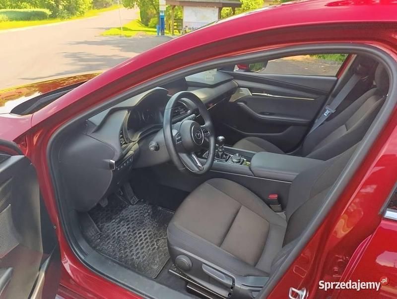 Używany Mazda 3 122 KM (89 kW) 2019 Bordowy Hatchback