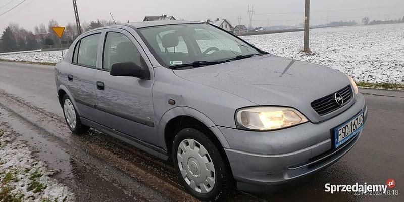 Używany 2008 Opel Astra Hatchback | 6500 zł (Dobra cena) - Obraz 1/4