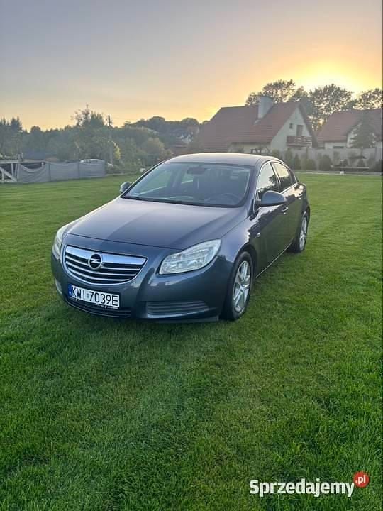 Granatowy Używany 2009 Opel Insignia Sedan/Limuzyna | 12 500 zł (Uczciwa cena) - Obraz 1/4