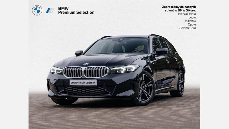 Czarny szafir metalizowany Używany 2024 BMW 318 Comfort Edition Kombi | 154 900 zł (Dość drogi) - Obraz 1/3
