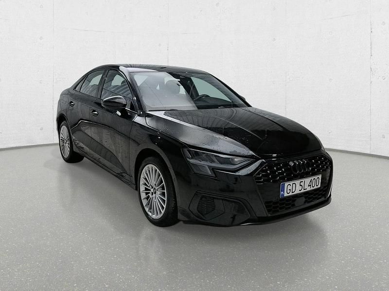 Używany Audi A3 150 KM (110 kW) 2023 Czarny Sedan/Limuzyna