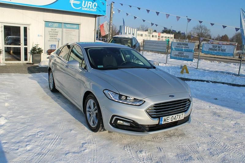 Używany Ford Mondeo 165 KM (121 kW) 2019 Srebrny (metalik) Hatchback
