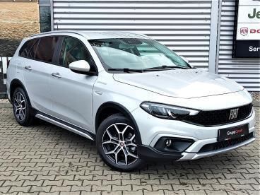 Używany Fiat Tipo 130 KM (95 kW) 2023 Srebrny