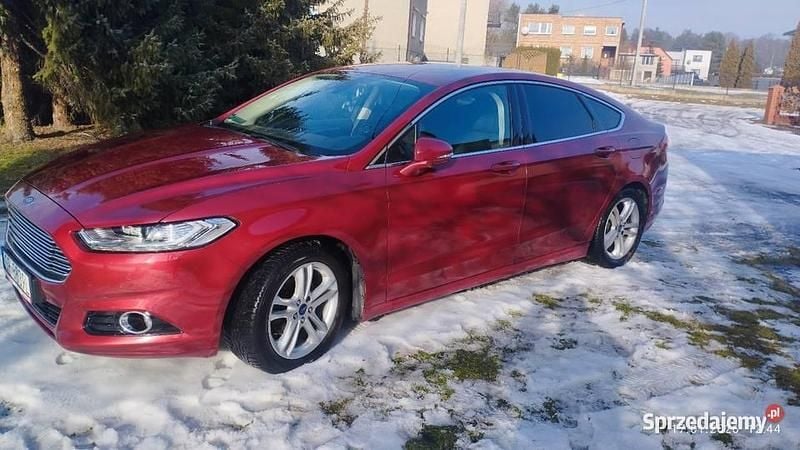 Używany Ford Mondeo 2014 Wiśniowy Hatchback