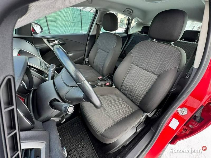 Używany Opel Astra Sport 2010 Czerwony Hatchback