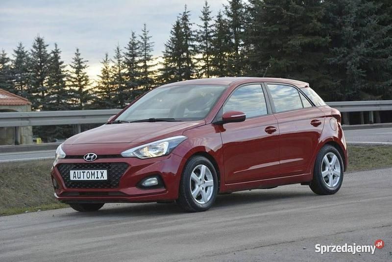 Używany Hyundai i20 84 KM (61 kW) 2019 Czerwony Hatchback