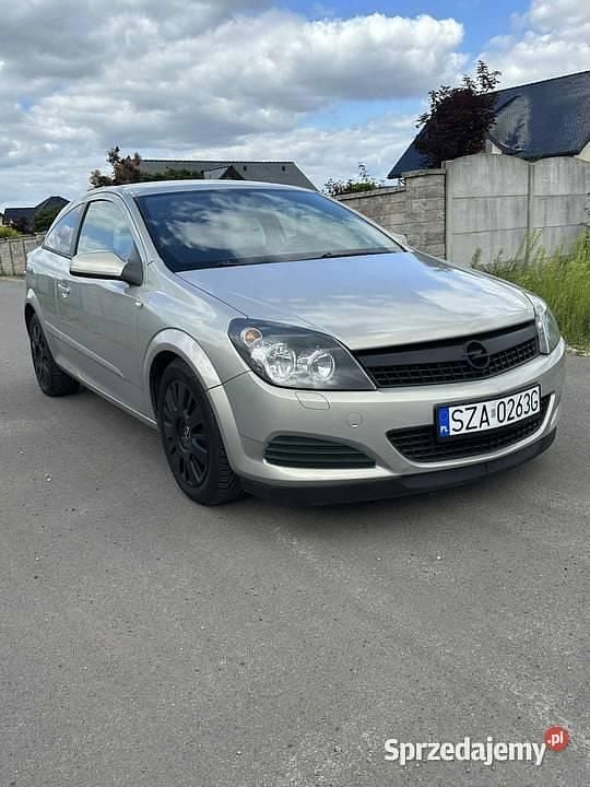 Używany 2007 Opel Astra GTC | 9900 zł (Uczciwa cena) - Obraz 1/4