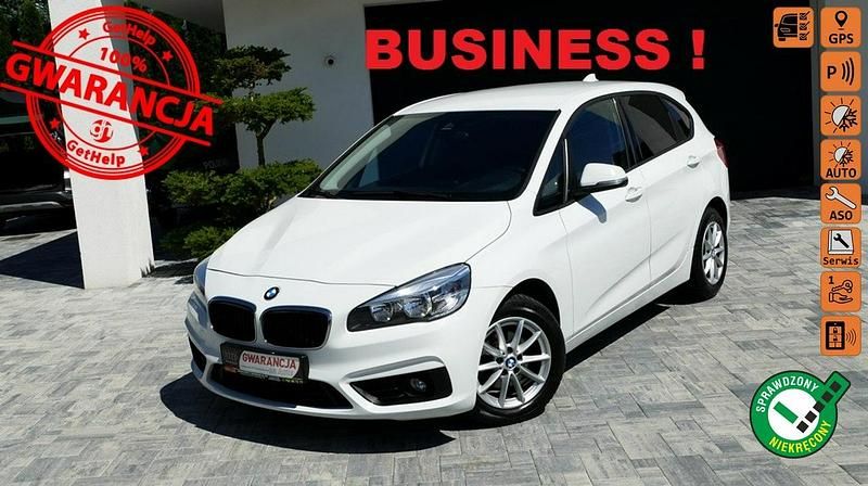 Biały Używany 2017 BMW 214 Hatchback | 38 500 zł - Obraz 1/4
