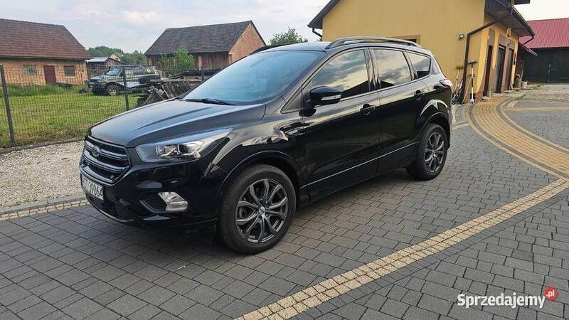 Używany 2017 Ford Kuga SUV | 70 000 zł (Dość drogi) - Obraz 1/4