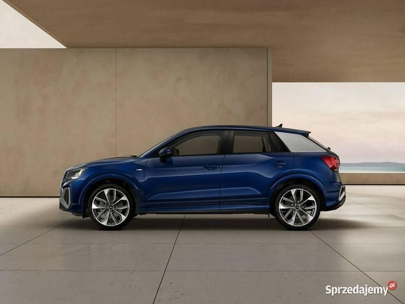 Niebieski Nowe 2025 Audi Q2 Comfort SUV | 110 628 zł (Dobra cena) - Obraz 1/3
